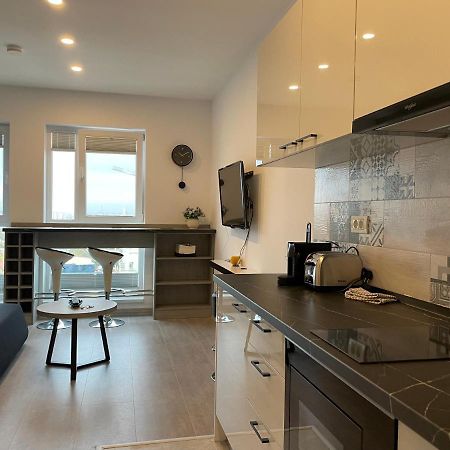 Beautiful Penthouse Lakeview W18 Bukarest Exterior foto
