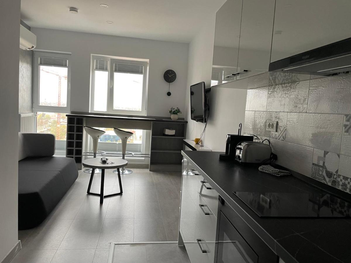 Beautiful Penthouse Lakeview W18 Bukarest Exterior foto