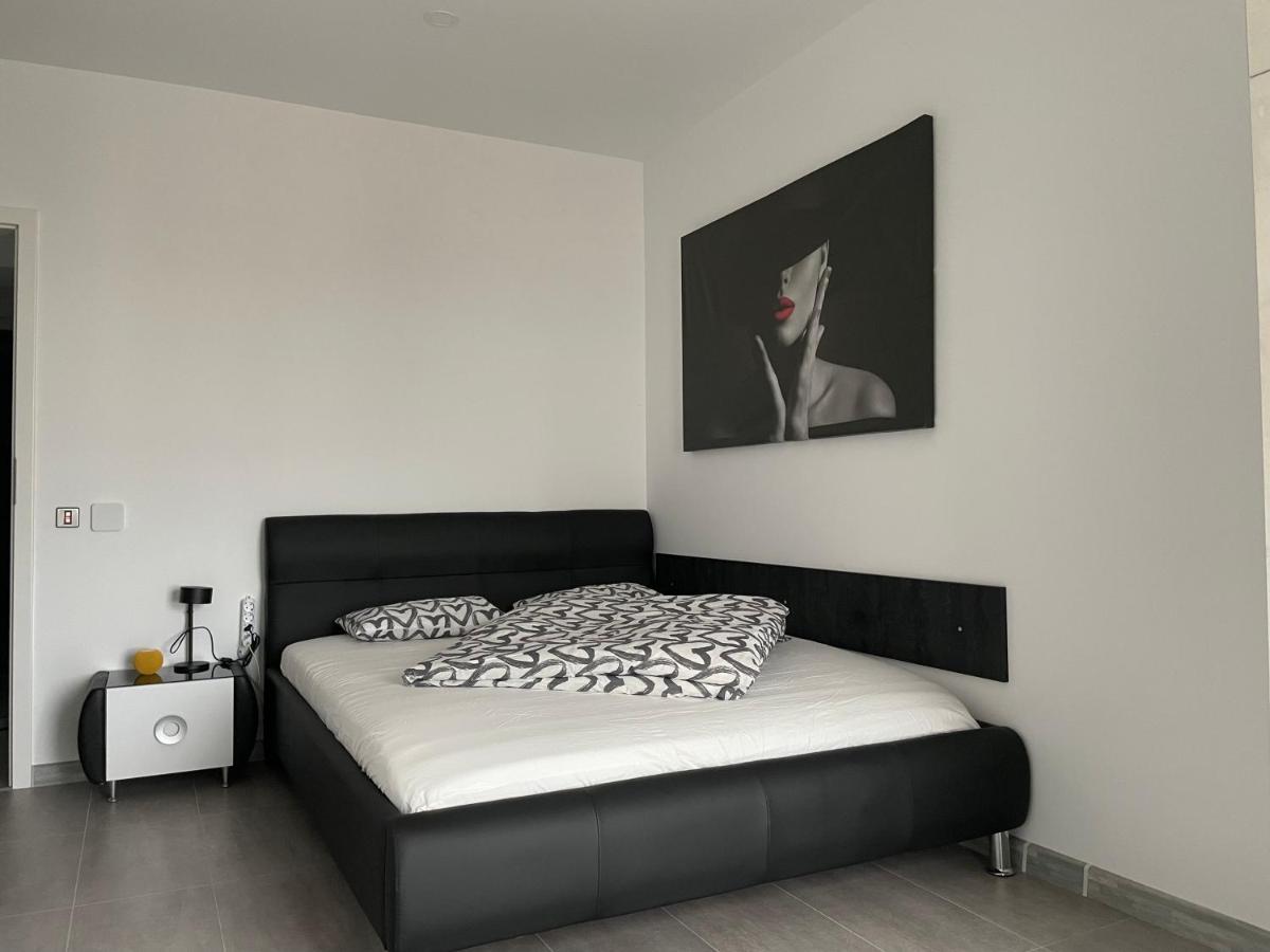 Beautiful Penthouse Lakeview W18 Bukarest Exterior foto